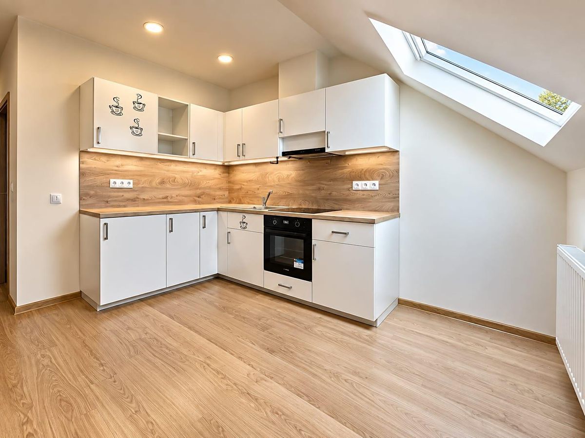 Pronájem bytu 3+kk 75 m²