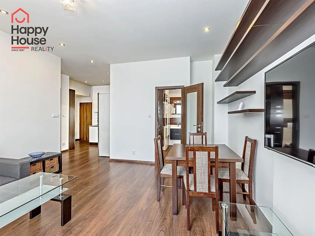 Pronájem bytu 2+kk 49 m² – fotografie 3