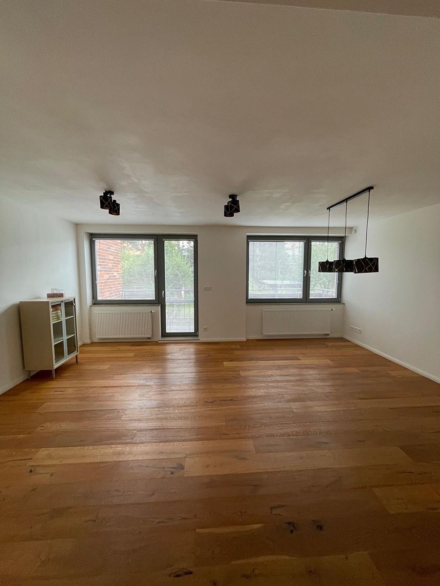Pronájem rodinného domu 200 m², pozemek 300 m² – fotografie 3