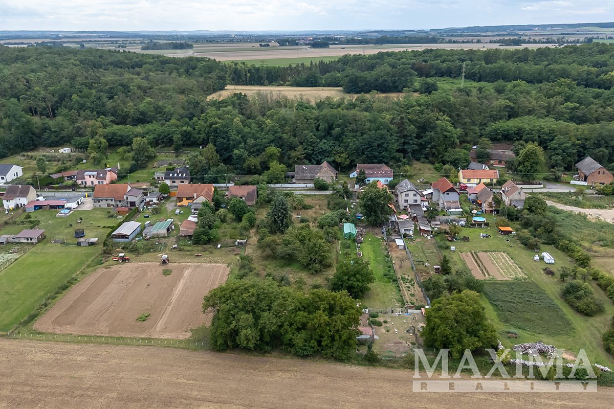 Prodej stavebního pozemku 3823 m² – fotografie 4