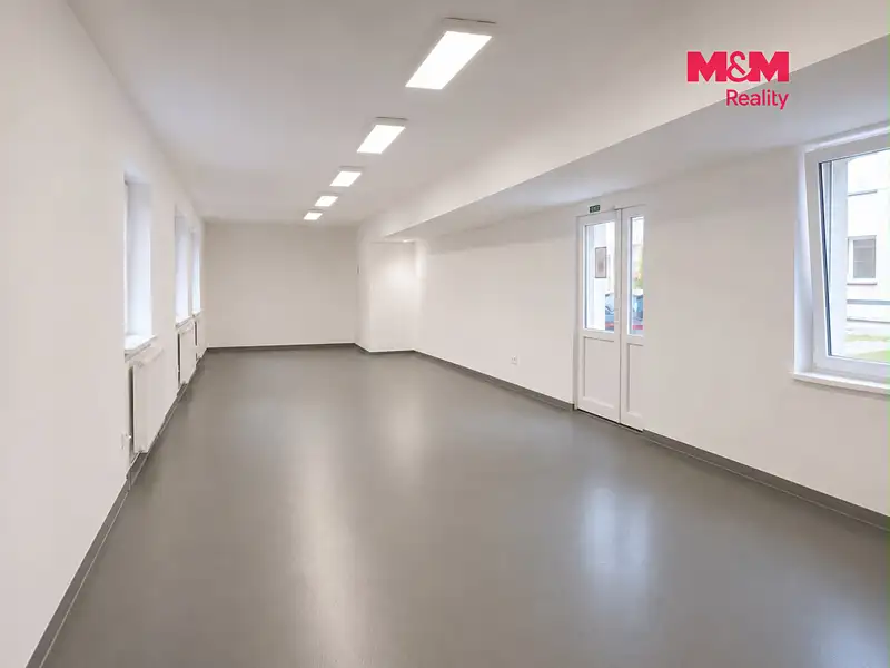 Pronájem obchodního prostoru 181 m², Opava – náhled fotky 3