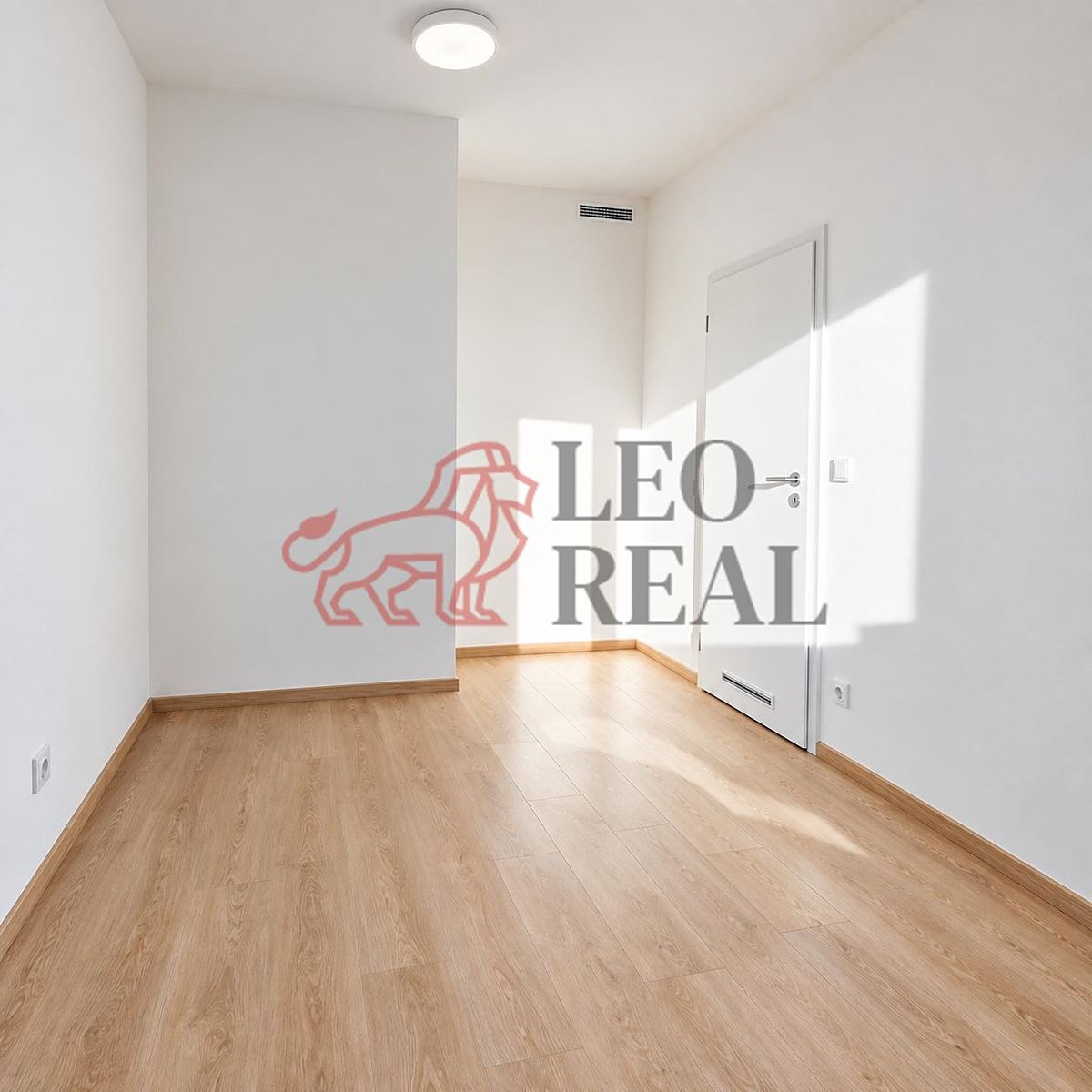 Pronájem bytu 2+kk 40 m² – fotografie 4