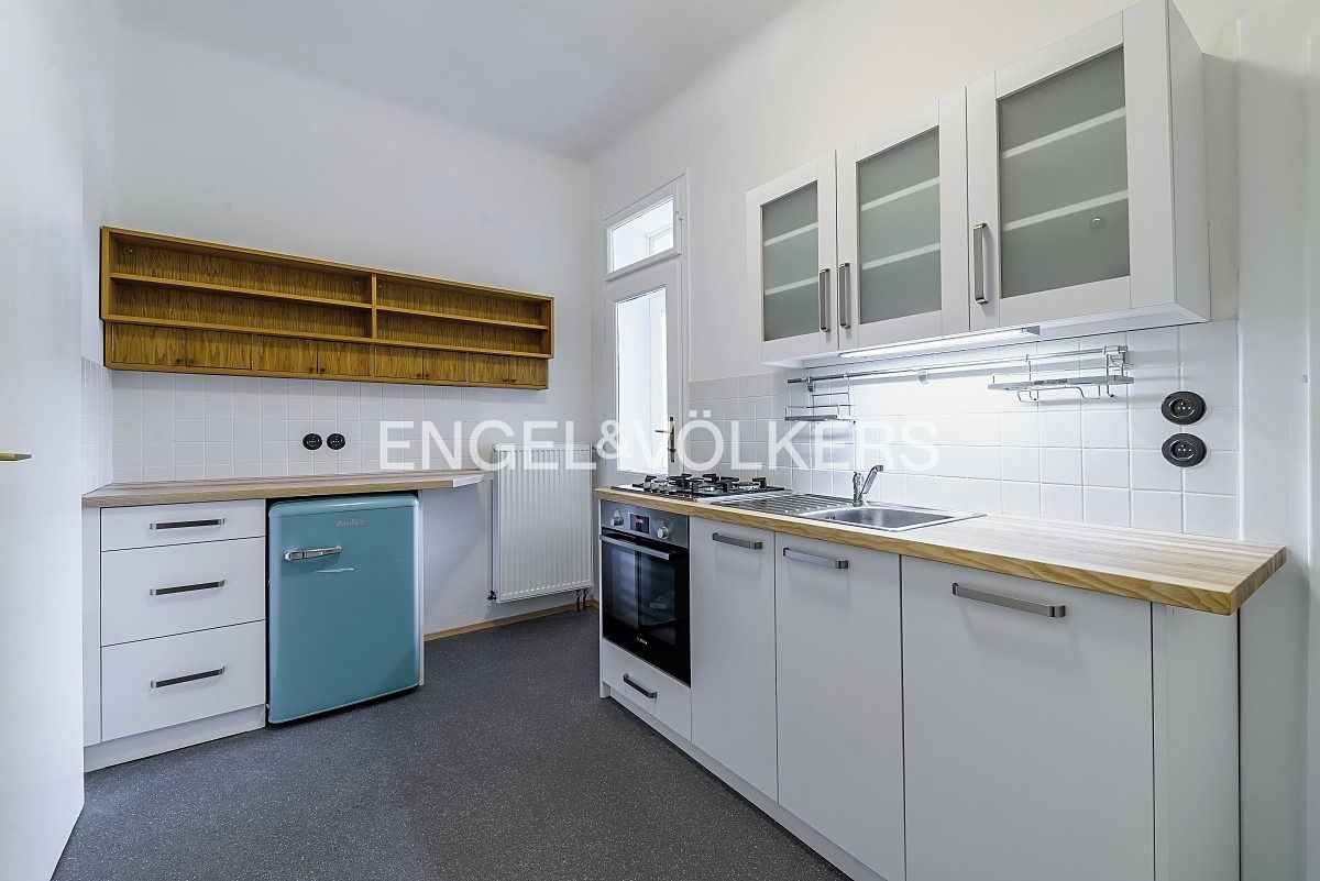 Pronájem bytu 2+1 48 m² – fotografie 3