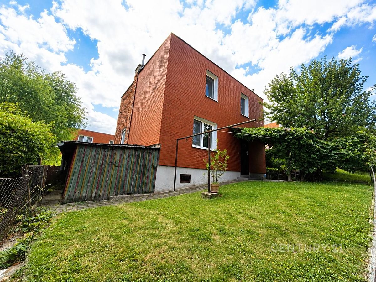 Prodej rodinného domu 84 m², pozemek 122 m²