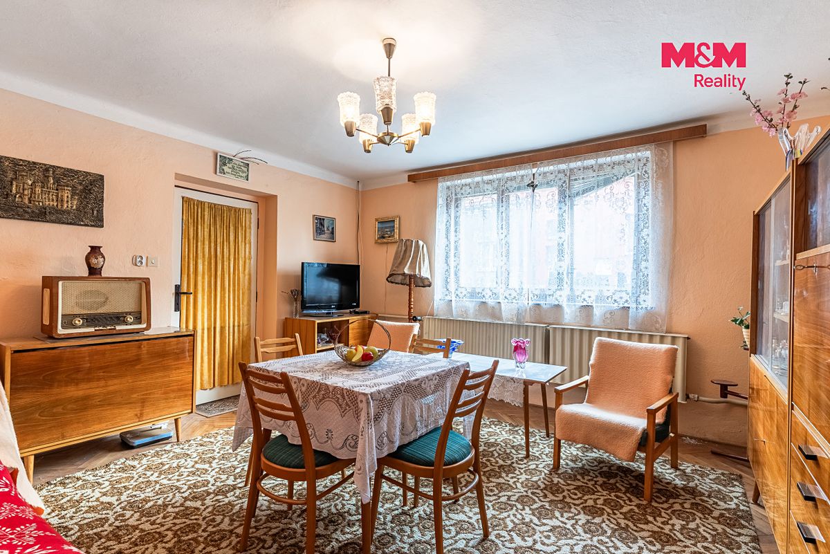 Prodej rodinného domu 131 m², pozemek 536 m² – fotografie 2