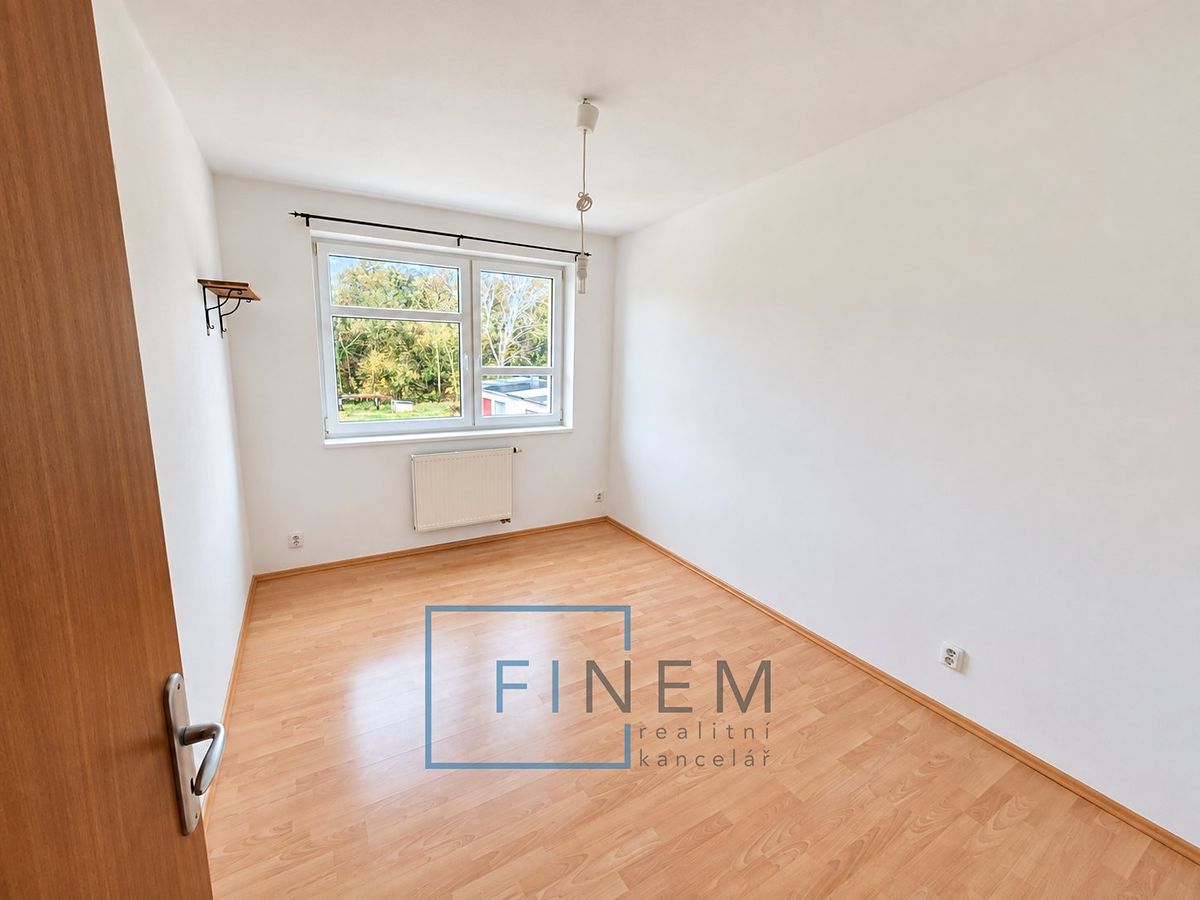 Pronájem bytu 2+kk 44 m² – fotografie 3
