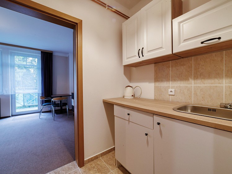 Комерційне приміщення на продаж, 899 м² (18 з 100)