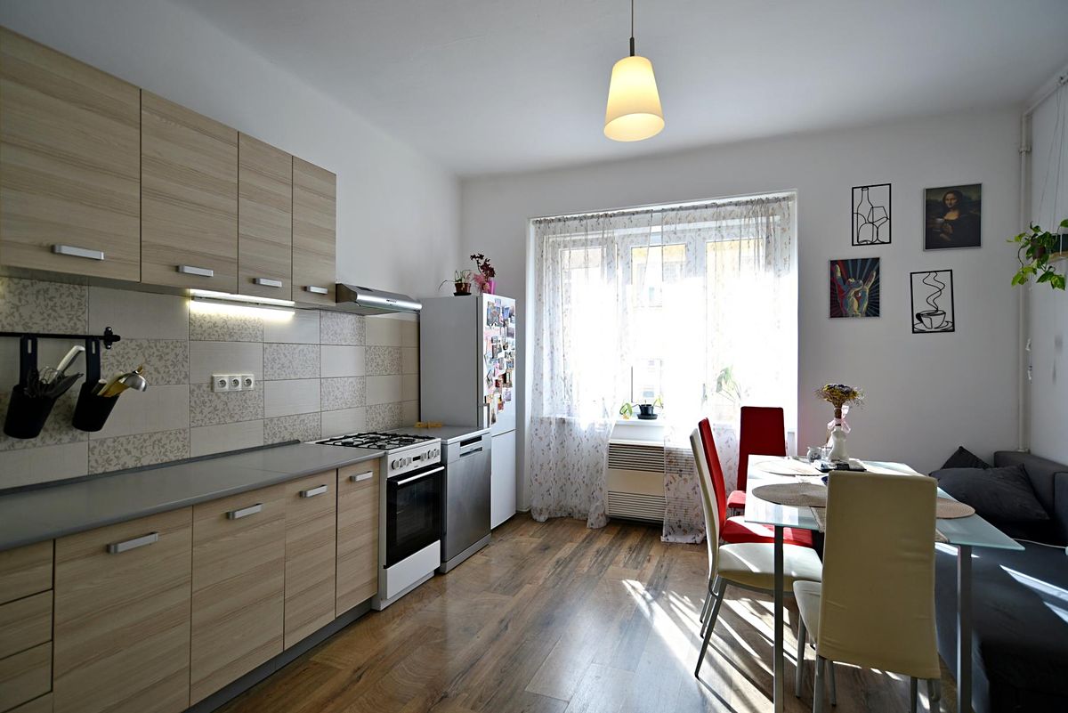 Pronájem bytu 3+1 82 m² – fotografie 2