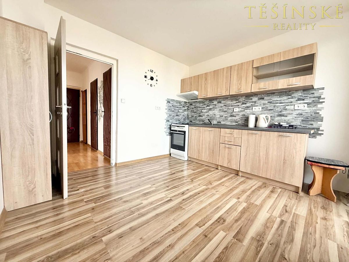 Pronájem bytu 3+1 72 m² – fotografie 2