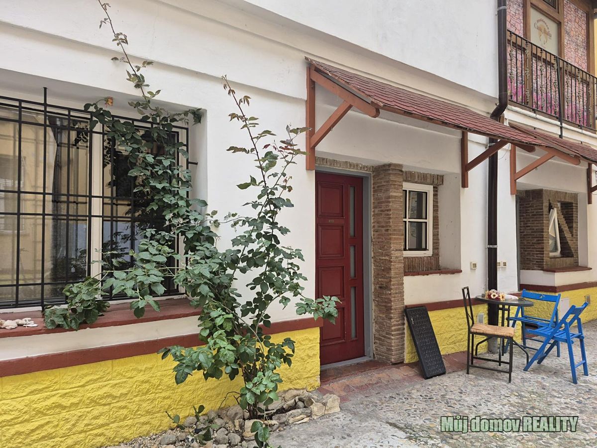 Pronájem bytu 3+kk 75 m²