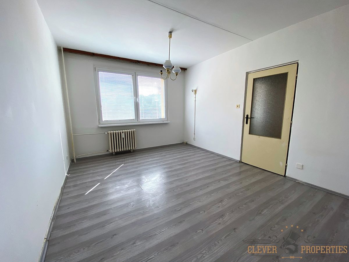 Pronájem bytu 1+1 32 m² – fotografie 3