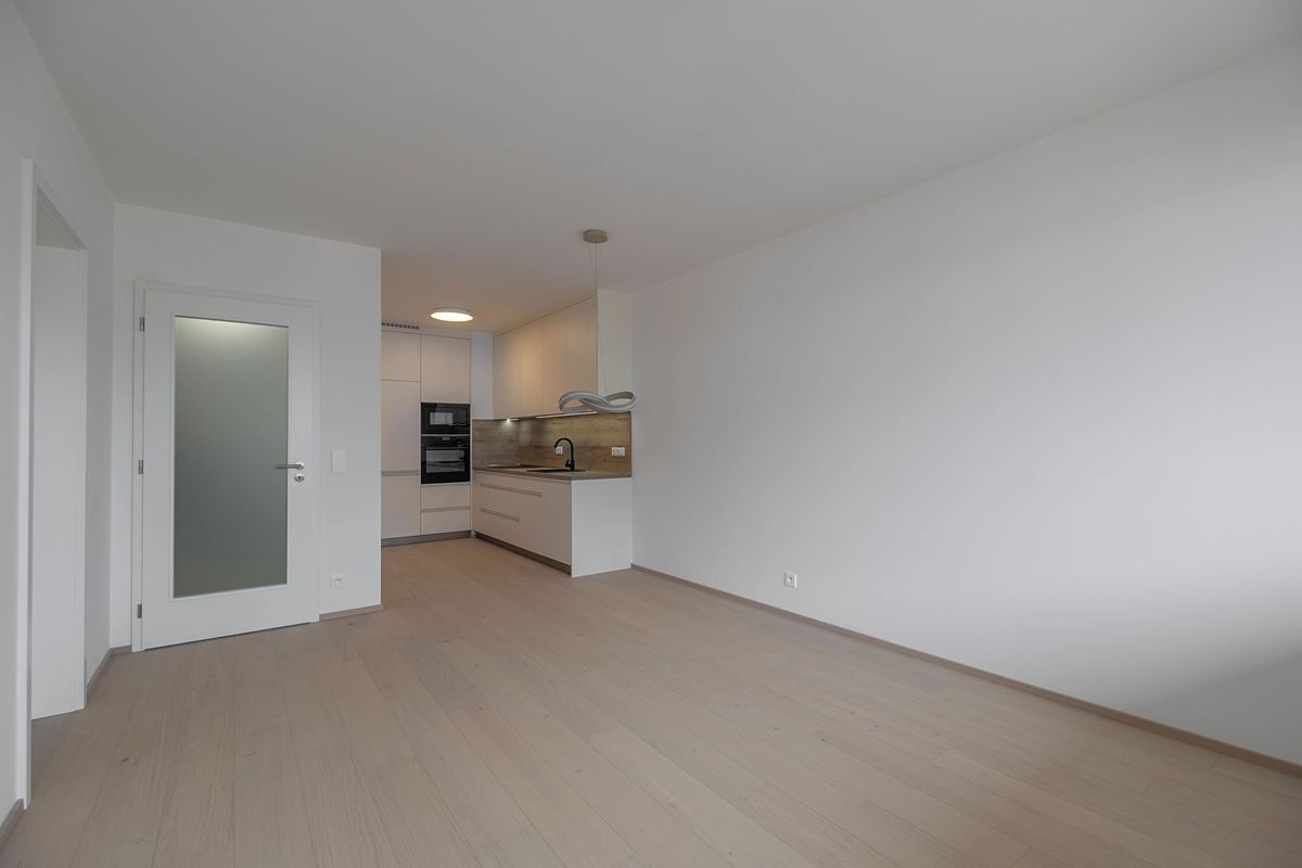 Pronájem bytu 2+kk 53 m² – fotografie 4
