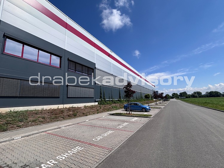 Комерційне приміщення в оренду, 4 439 м² (2 з 9)