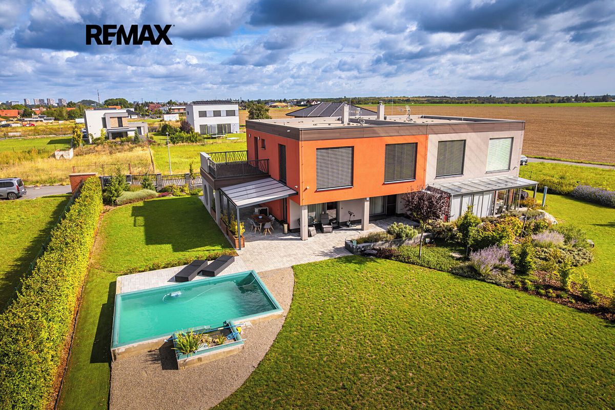 Prodej vícegeneračního domu 304 m², pozemek 2708 m²