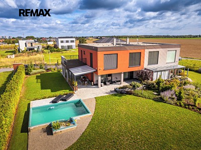 Prodej  vícegeneračního domu 304 m², pozemek 2 708 m²