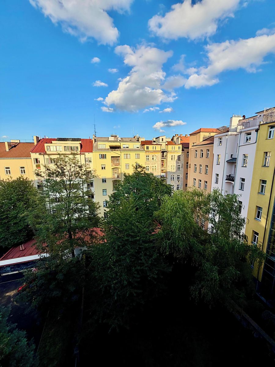Pronájem bytu 2+kk 47 m² – fotografie 3