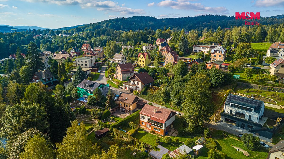Prodej rodinného domu 180 m², pozemek 1660 m² – fotografie 2