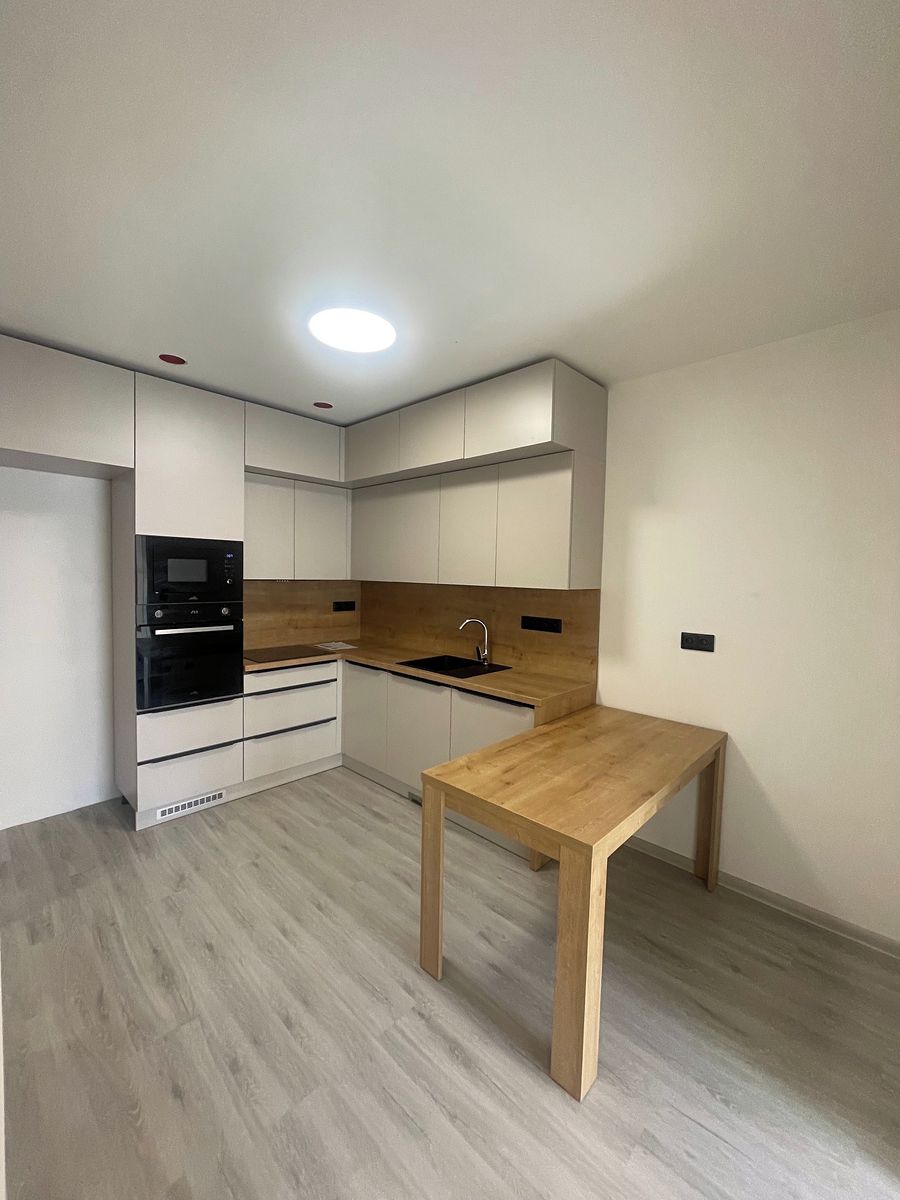 Pronájem bytu 1+kk 30 m² – fotografie 4