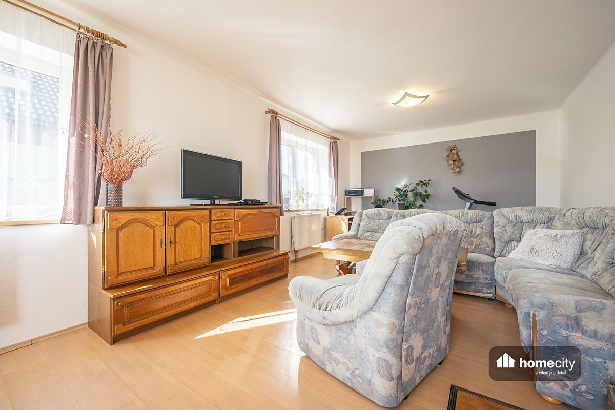 Prodej rodinného domu 152 m², pozemek 1264 m² – fotografie 4