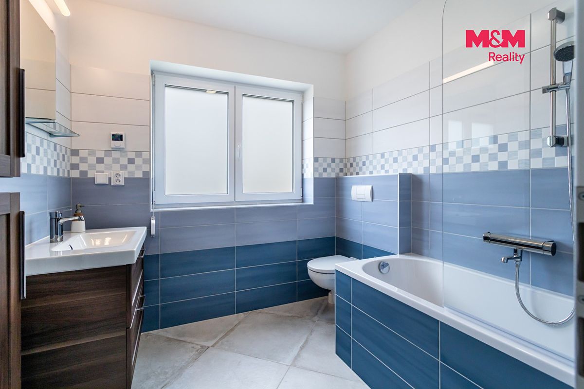 Pronájem rodinného domu 122 m², pozemek 511 m² – fotografie 2