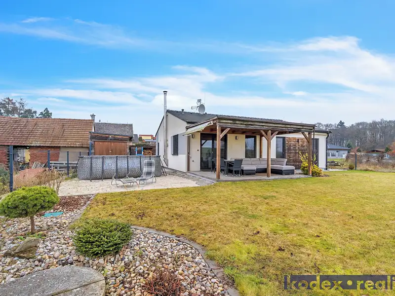 Prodej rodinného domu 107 m², pozemek 826 m², Smržov – náhled fotky 2