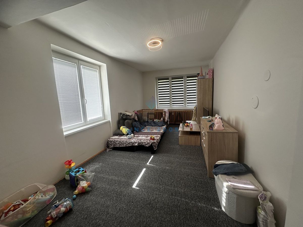 Pronájem bytu 2+1 57 m² – fotografie 4
