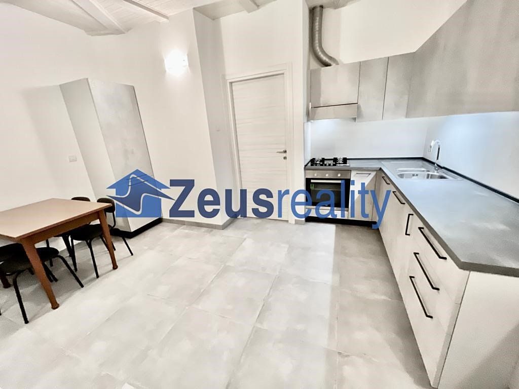 Pronájem bytu 3+kk 51 m² – fotografie 4