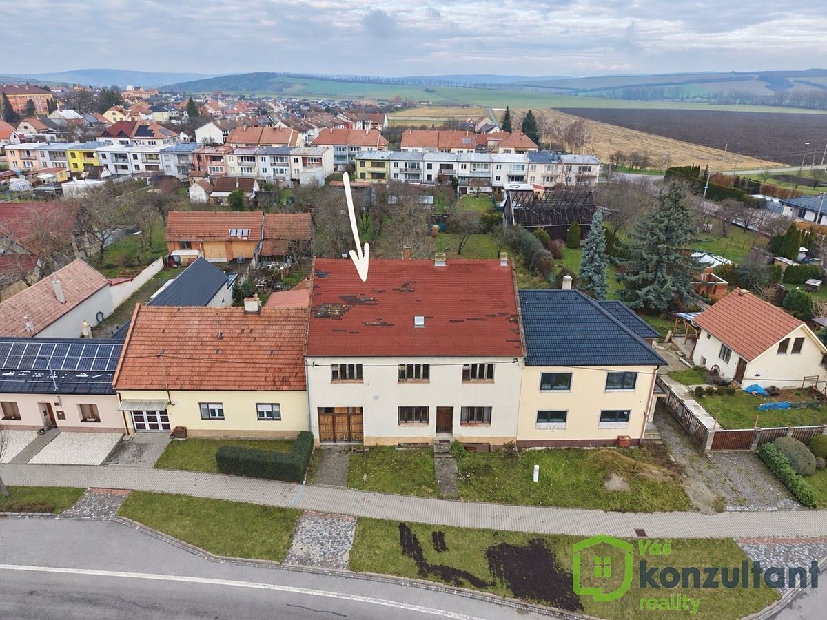 Prodej rodinného domu 205 m², pozemek 1350 m² – fotografie 3