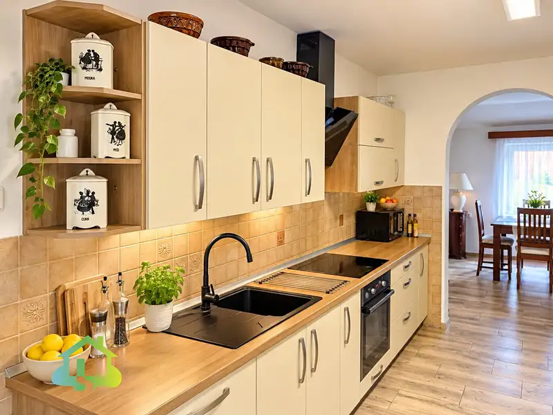 Prodej vícegeneračního domu 260 m², pozemek 4314 m², Člunek – náhled fotky 2