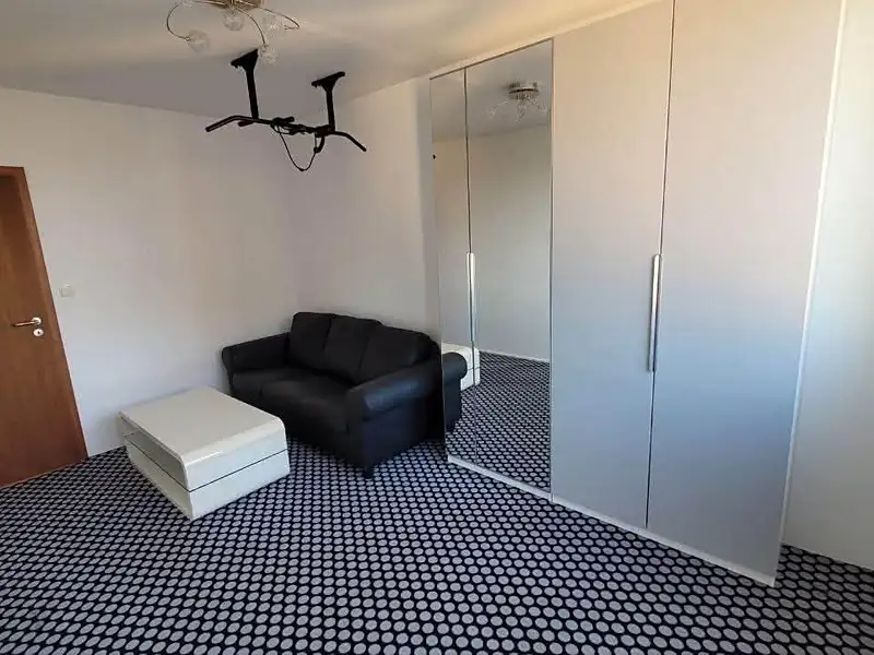 Pronájem bytu 3+kk 47 m², Praha – náhled fotky 2
