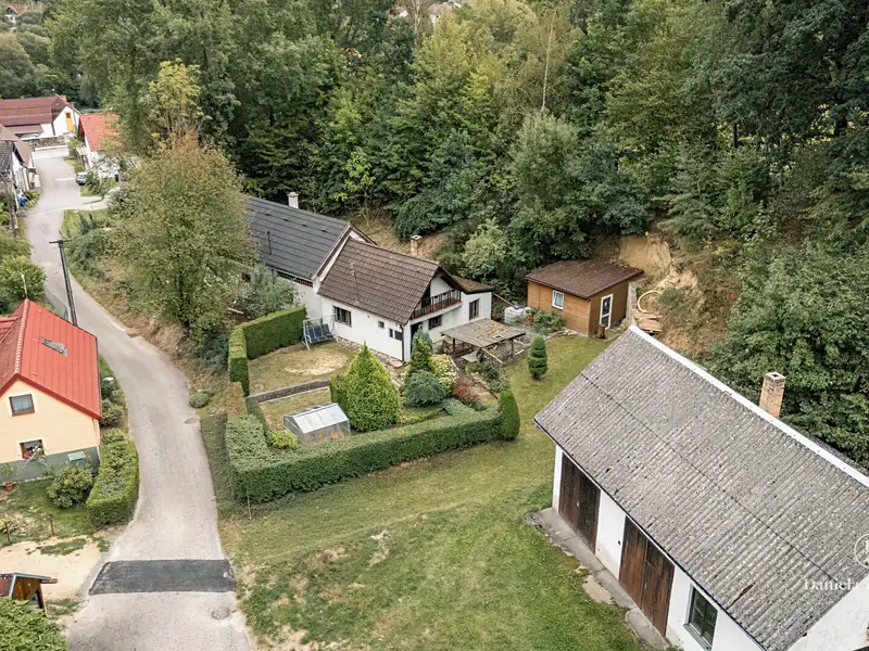 Prodej chaty 55 m², pozemek 739 m², Nové Hrady – náhled fotky 3
