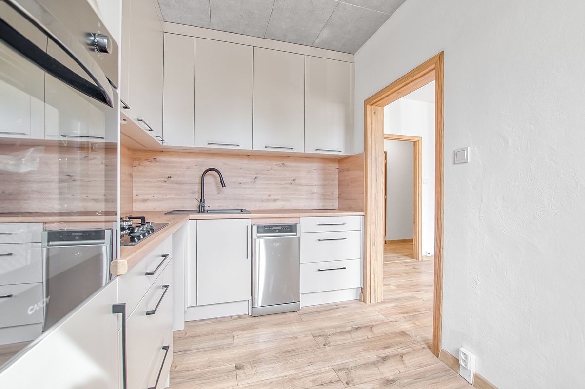 Prodej bytu 2+1 44 m² – fotografie 2