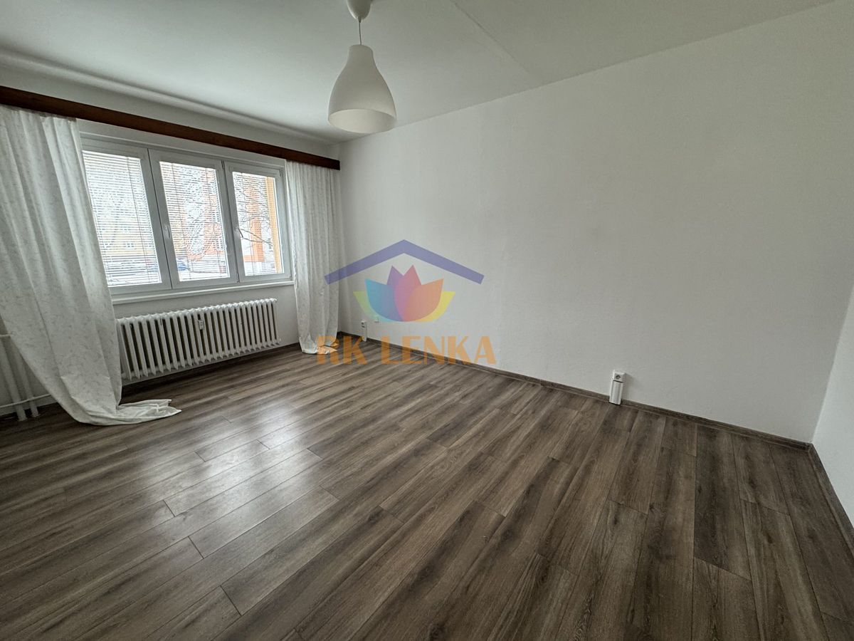 Pronájem bytu 2+1 54 m² – fotografie 3