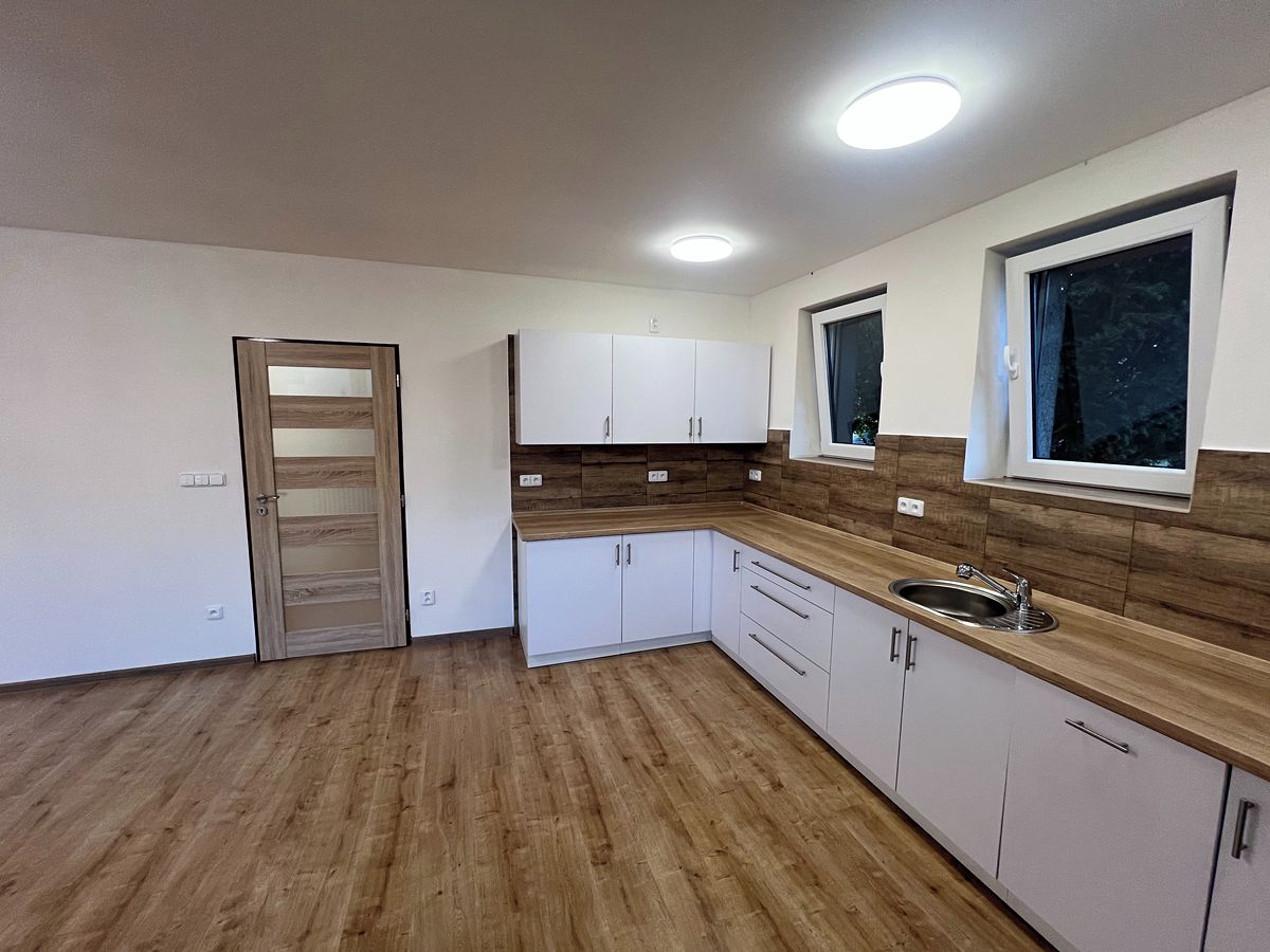 Pronájem bytu 2+kk 63 m² – fotografie 4