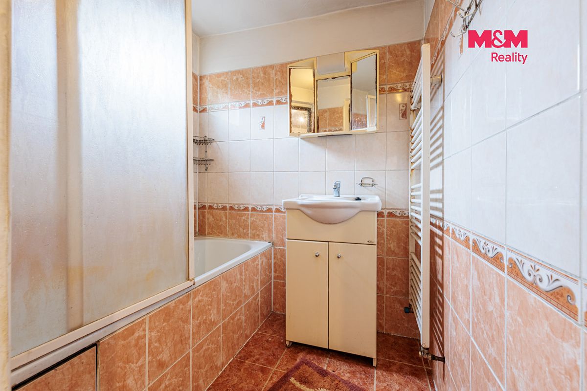 Prodej rodinného domu 164 m², pozemek 1229 m² – fotografie 5
