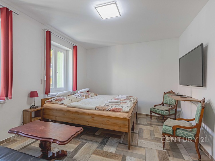 Prodej domu, 200 m² (6 z 30)