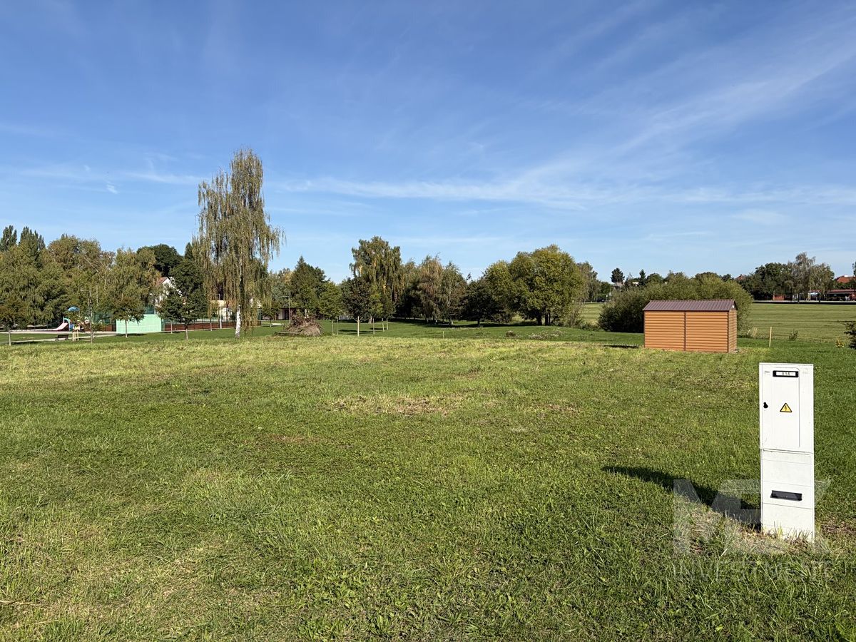 Prodej stavebního pozemku 999 m² – fotografie 5