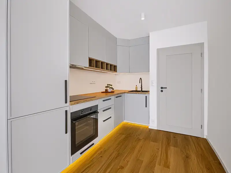 Prodej bytu 4+kk 78 m², Praha – náhled fotky 1