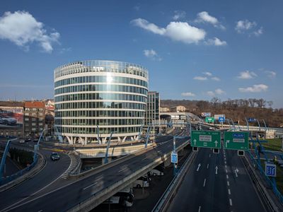 Pronájem kanceláře 387 m²