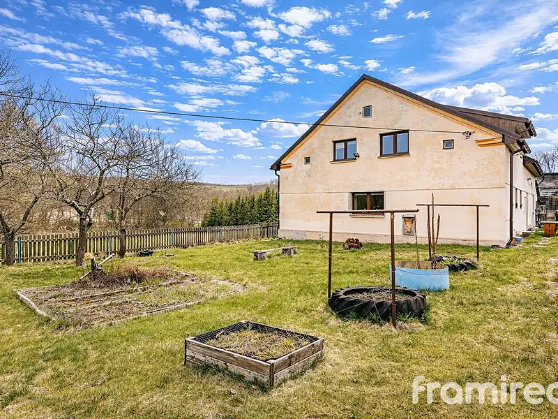 Prodej chalupy 180 m², pozemek 1481 m², Lomnice – náhled fotky 3