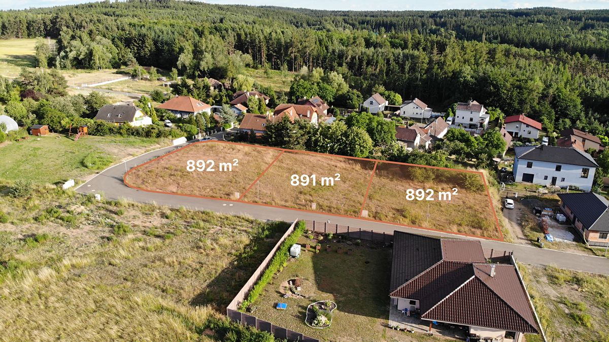 Prodej stavebního pozemku 892 m²