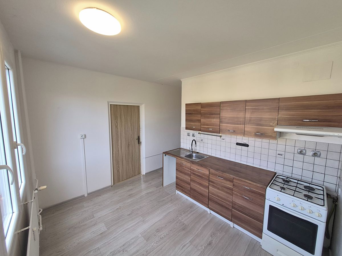 Pronájem bytu 4+1 85 m² – fotografie 4
