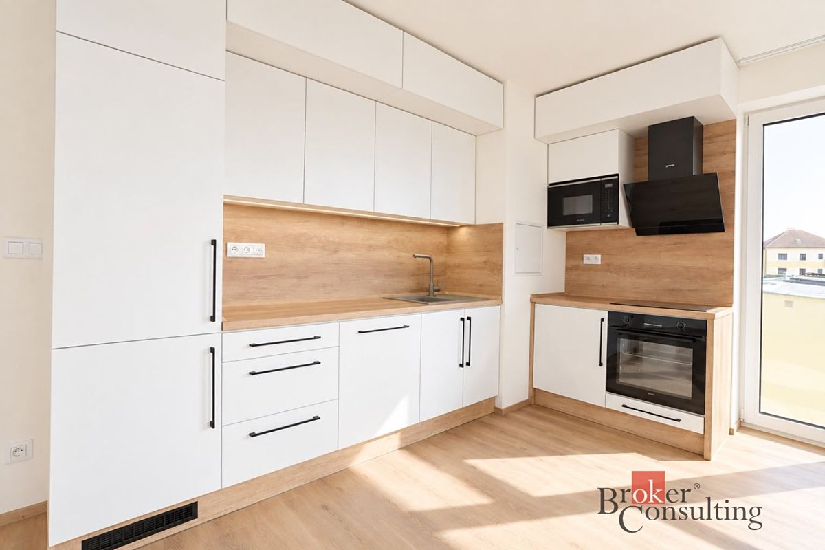 Pronájem bytu 2+kk 55 m²