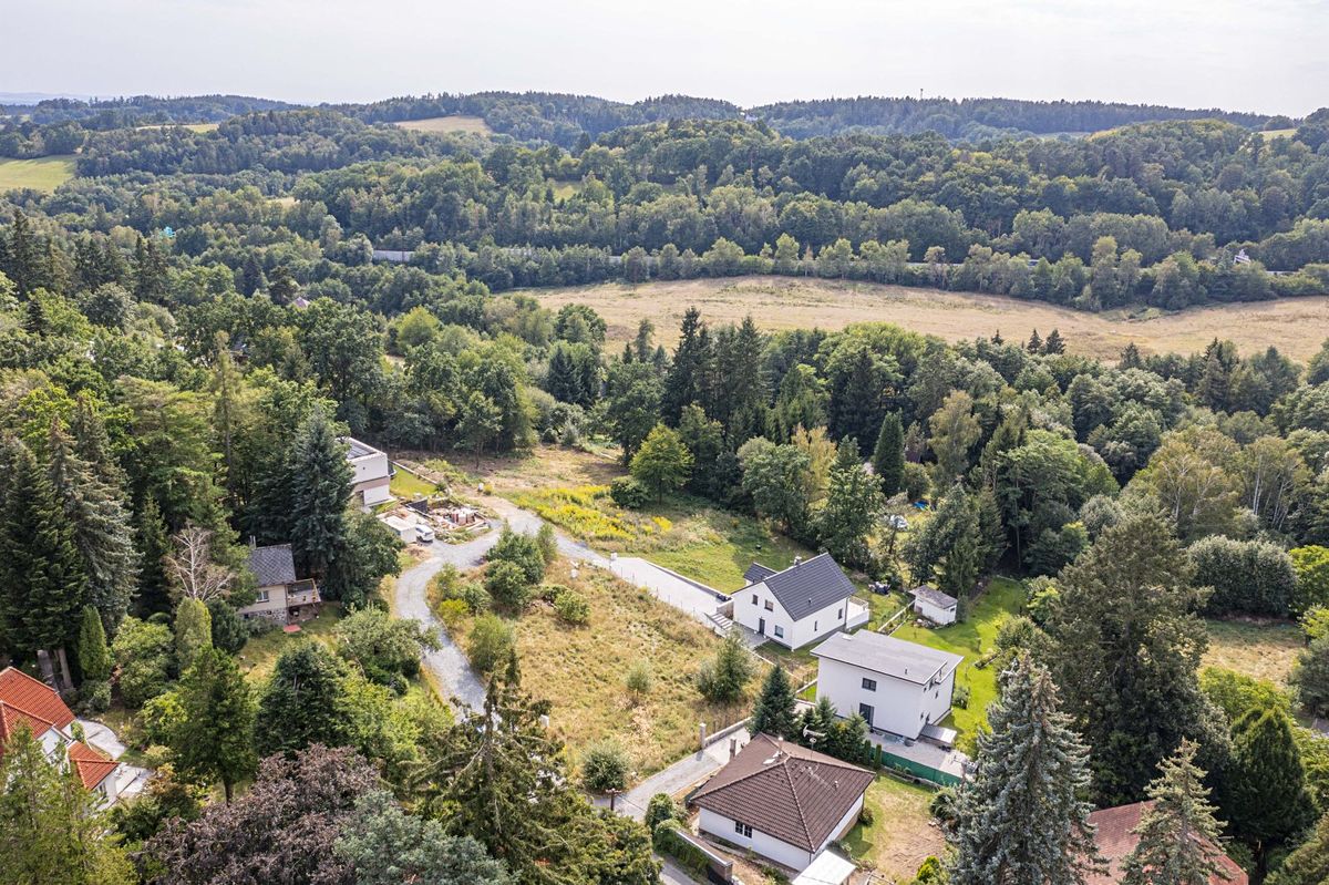 Prodej stavebního pozemku 1200 m² – fotografie 2