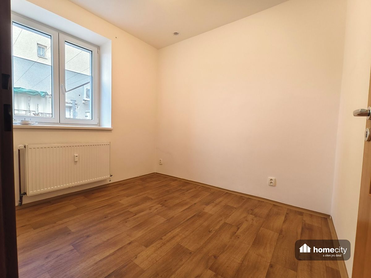 Pronájem bytu 2+kk 35 m² – fotografie 5