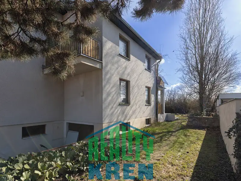 Prodej rodinného domu 246 m², pozemek 800 m², Praha – náhled fotky 3