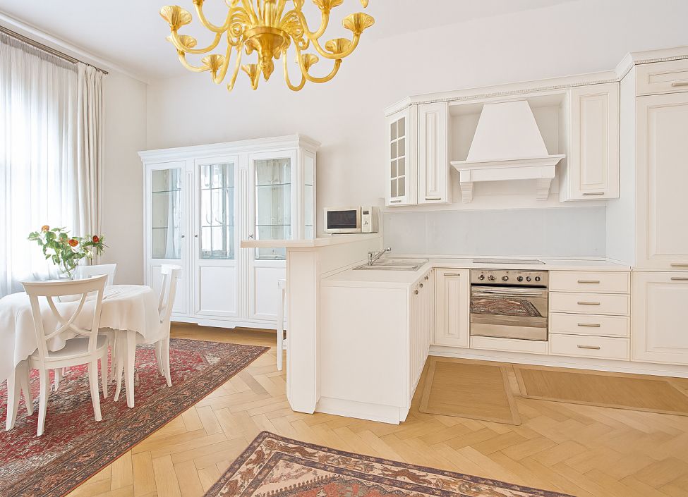 Pronájem bytu 4+kk 124 m² – fotografie 3