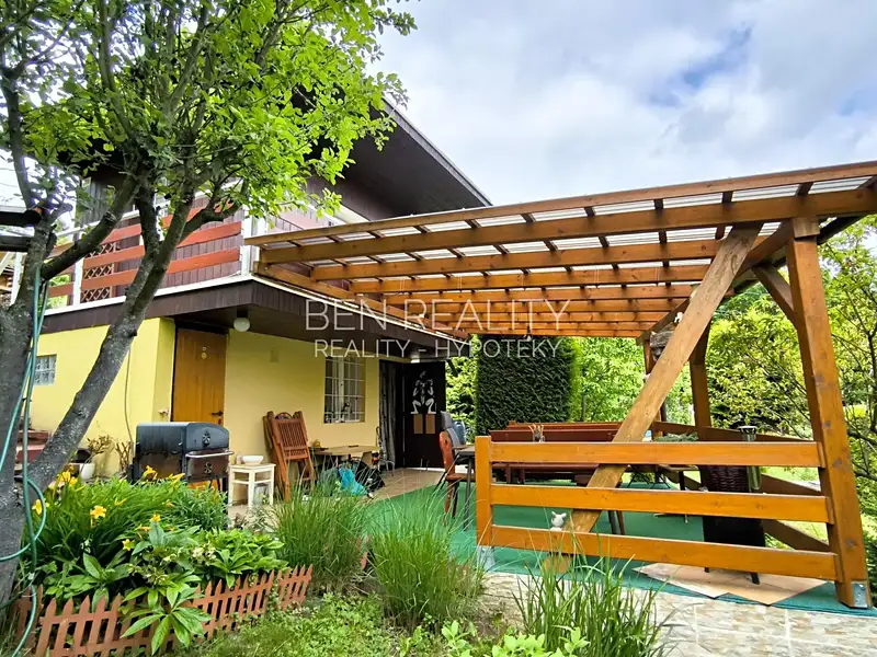 Prodej chaty 30 m², pozemek 394 m², Zlín – náhled fotky 1