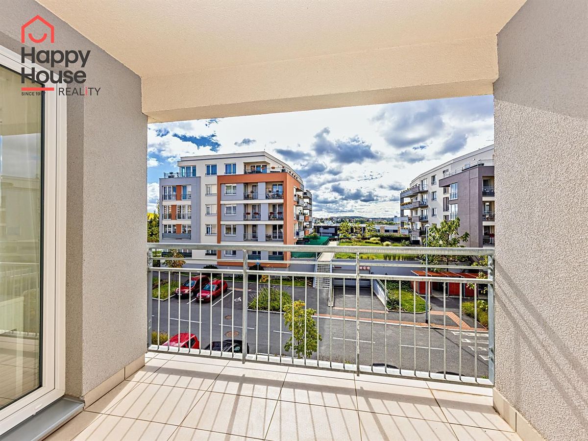 Pronájem bytu 2+kk 54 m² – fotografie 3