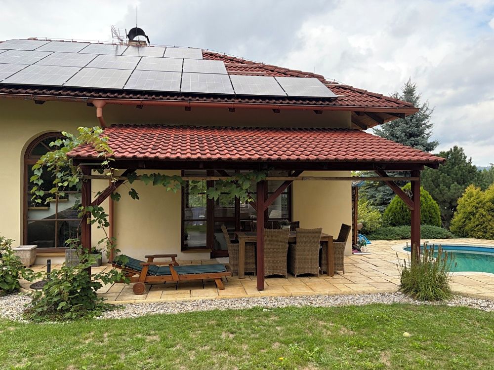 Prodej rodinného domu 215 m², pozemek 746 m² – fotografie 4